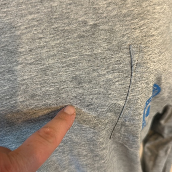 Vineyard Vines Long Sleeve tee Small - Picture 2 of 4